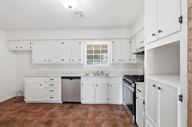388 N Perkins Ferry Road, Lake Charles, LA 70611