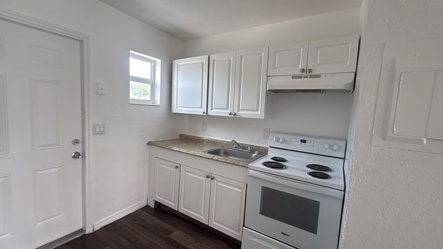 1021 Henrietta Avenue 1, West Palm Beach, FL 33401