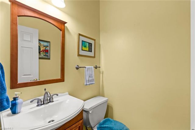 4354 Clovelly Drive, Greensboro, NC 27406