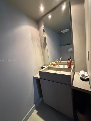 9 Island Ave 2207, Miami Beach, FL 33139