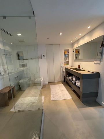 9 Island Ave 2207, Miami Beach, FL 33139