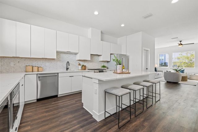 859 6TH AVENUE S, St Petersburg, FL 33701