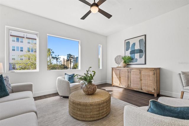 859 6TH AVENUE S, St Petersburg, FL 33701