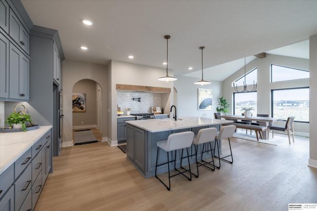 21907 Parkview Drive, Gretna, NE 68028