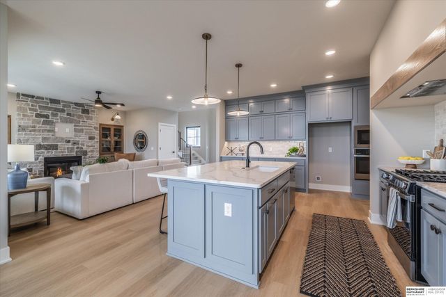 21907 Parkview Drive, Gretna, NE 68028