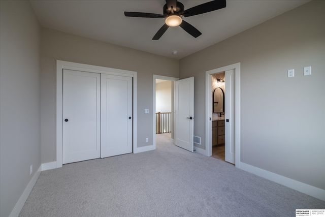 21907 Parkview Drive, Gretna, NE 68028