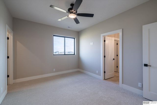 21907 Parkview Drive, Gretna, NE 68028