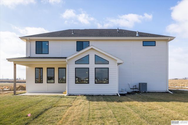 21907 Parkview Drive, Gretna, NE 68028