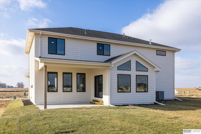 21907 Parkview Drive, Gretna, NE 68028