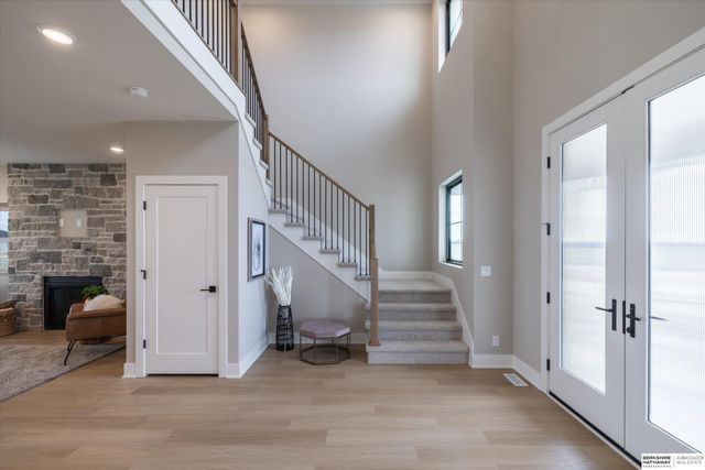 21907 Parkview Drive, Gretna, NE 68028