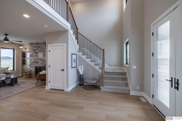 21907 Parkview Drive, Gretna, NE 68028