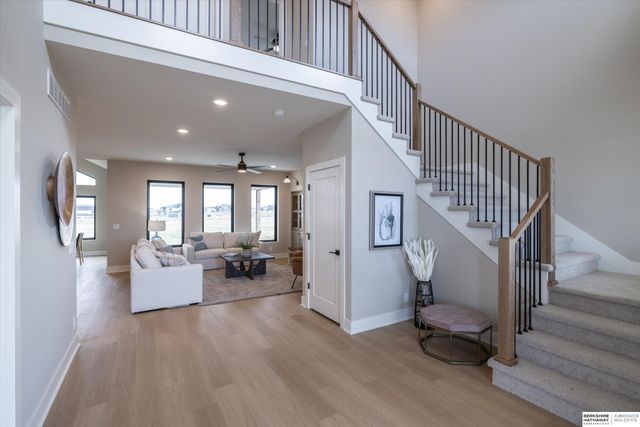 21907 Parkview Drive, Gretna, NE 68028