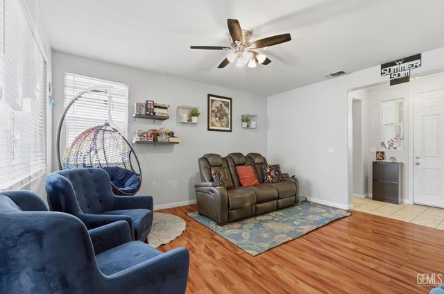 1808 New Riders Street, Bakersfield, CA 93311