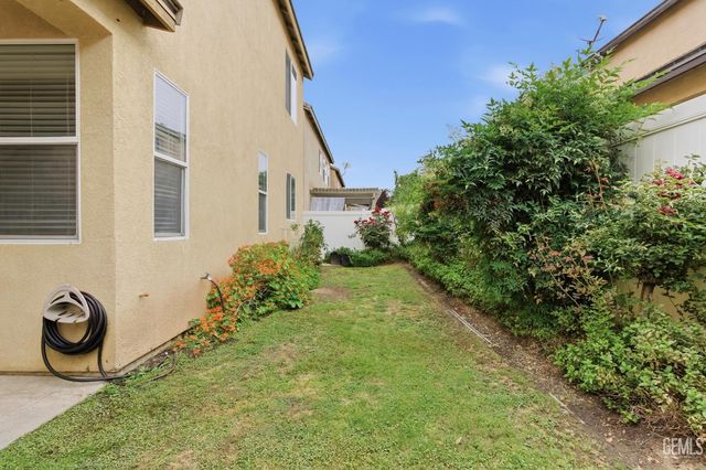 1808 New Riders Street, Bakersfield, CA 93311