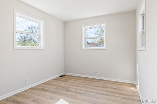 8034 Appleton Drive, University City, MO 63130