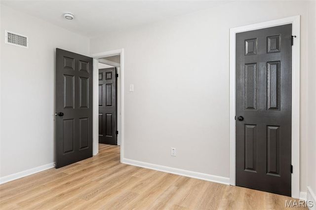 8034 Appleton Drive, University City, MO 63130