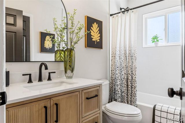 8034 Appleton Drive, University City, MO 63130