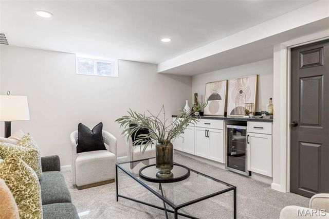 8034 Appleton Drive, University City, MO 63130