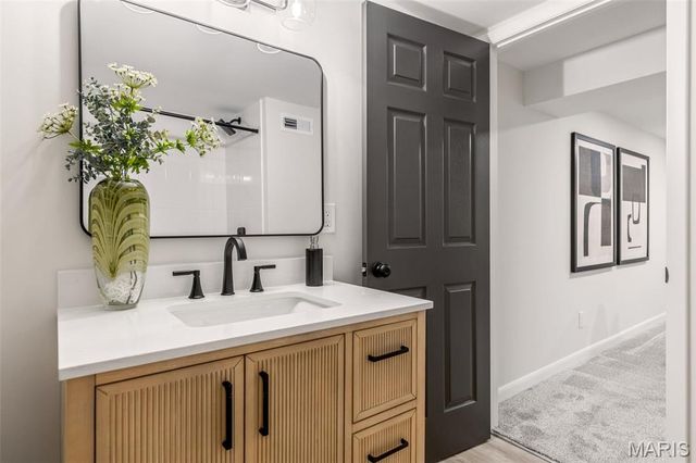 8034 Appleton Drive, University City, MO 63130