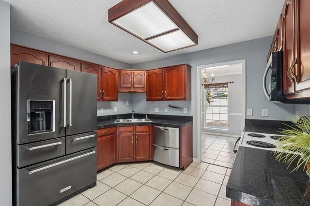 1036 Tonyawood Dr, Old Hickory, TN 37138