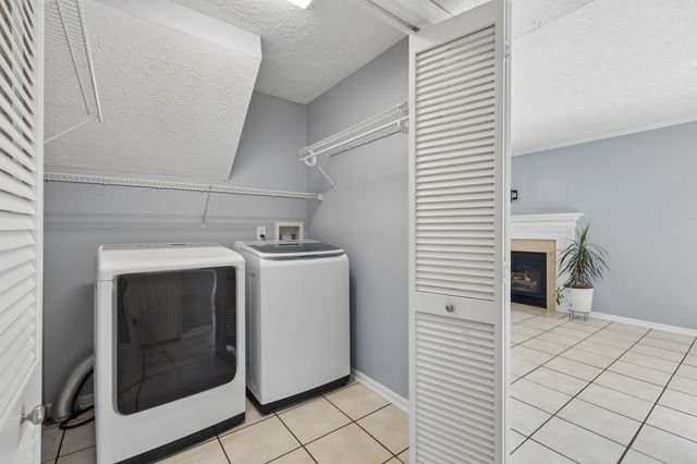 1036 Tonyawood Dr, Old Hickory, TN 37138