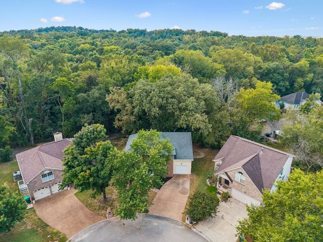 1036 Tonyawood Dr, Old Hickory, TN 37138