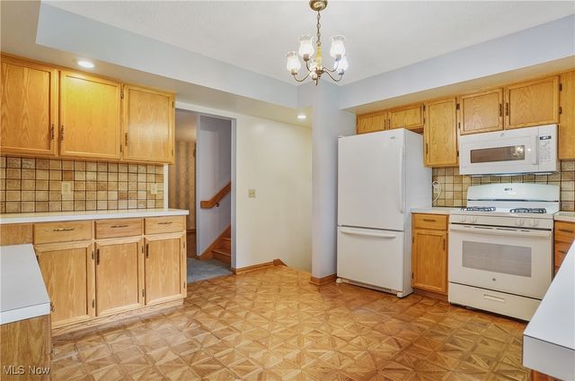 1660 Martin Road, Mogadore, OH 44260