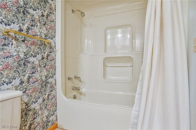 1660 Martin Road, Mogadore, OH 44260