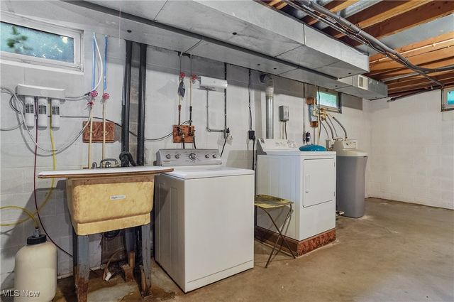 1660 Martin Road, Mogadore, OH 44260