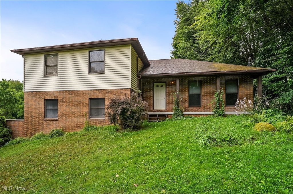 1660 Martin Road, Mogadore, OH 44260