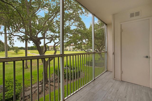 12800 SW 7th 206g, Pembroke Pines, FL 33027
