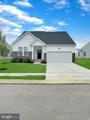38 ARDMONT DR, Smyrna, DE 19977
