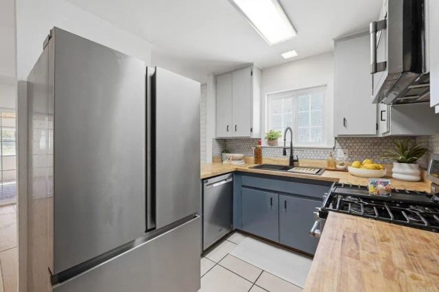 635 Michael Street, Oceanside, CA 92057