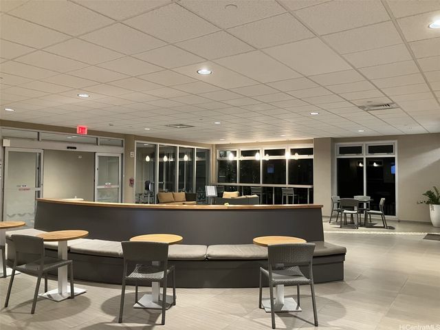 801 South Street 405, Honolulu, HI 96813