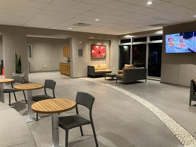 801 South Street 405, Honolulu, HI 96813