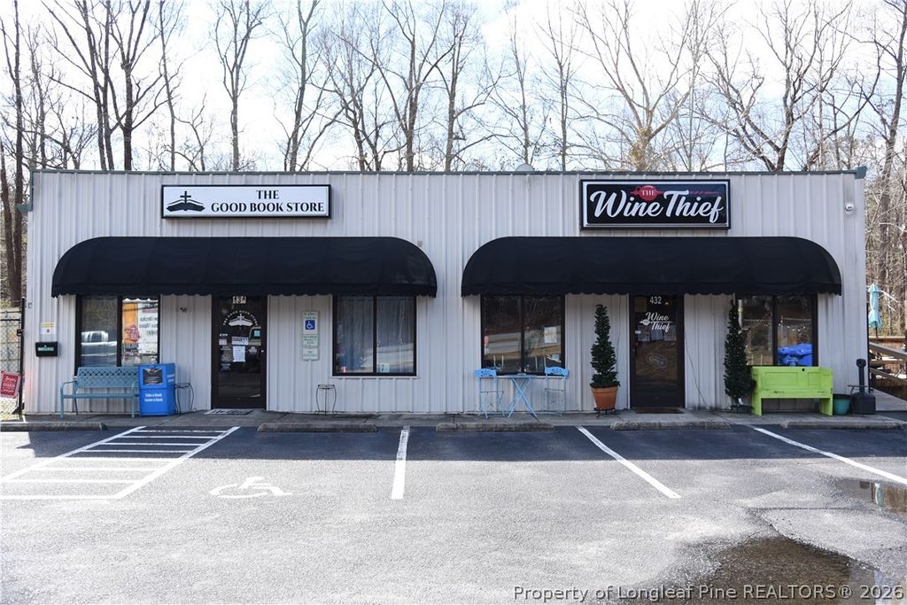 432 E Cornelius Harnett Boulevard E 1 and 2, Lillington, NC 27546 — photo 2