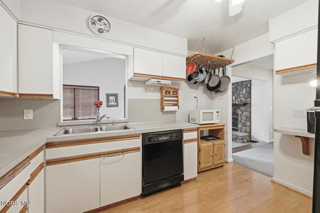 5326 Grosse Point Parkway, Toledo, OH 43611