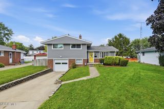 5326 Grosse Point Parkway, Toledo, OH 43611