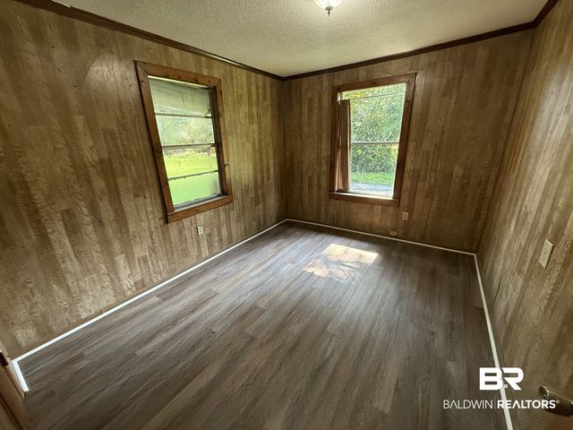 306 Hillside Drive, Chickasaw, AL 36611