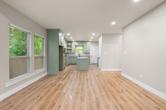 313 E 13th, Corsicana, TX 75110