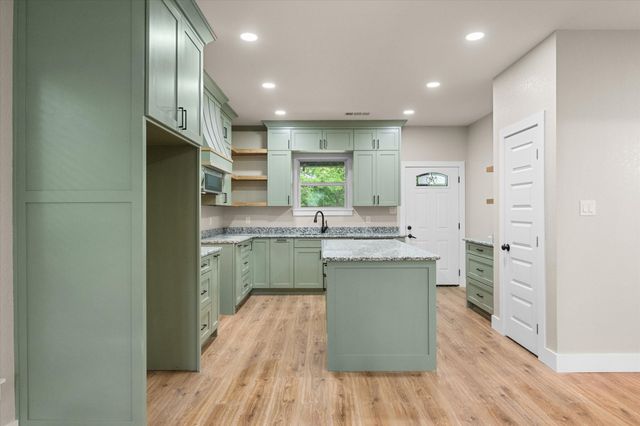 313 E 13th, Corsicana, TX 75110