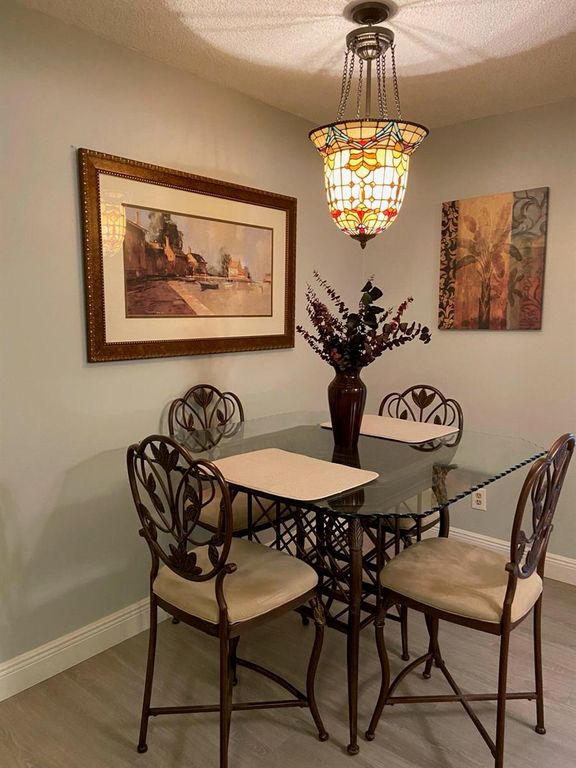 33 Lake Vista Trail 104, Port St. Lucie, FL 34952