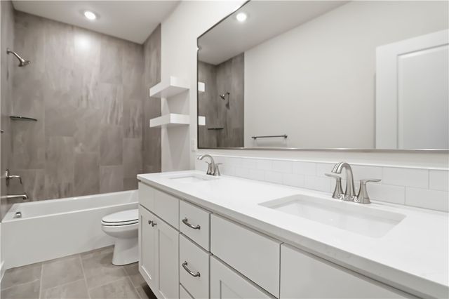 3406 SE K Street 1, Bentonville, AR 72712