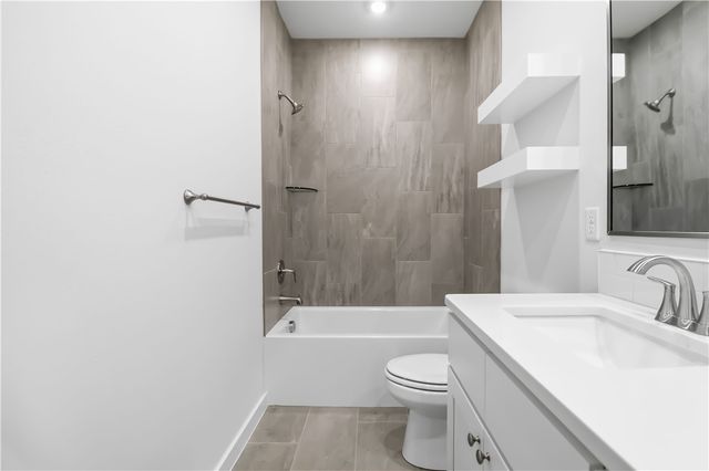 3406 SE K Street 1, Bentonville, AR 72712