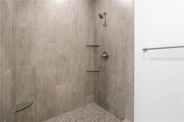 3406 SE K Street 1, Bentonville, AR 72712