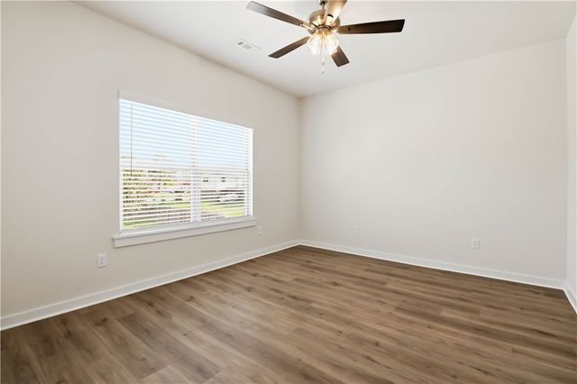 3406 SE K Street 1, Bentonville, AR 72712