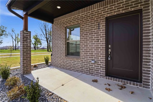 3406 SE K Street 1, Bentonville, AR 72712