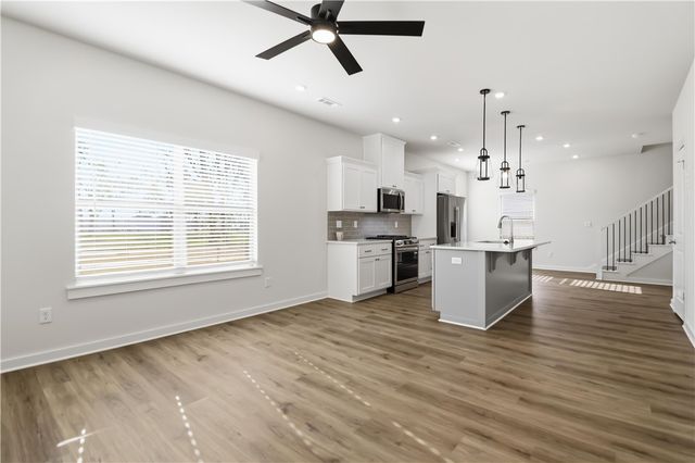 3406 SE K Street 1, Bentonville, AR 72712