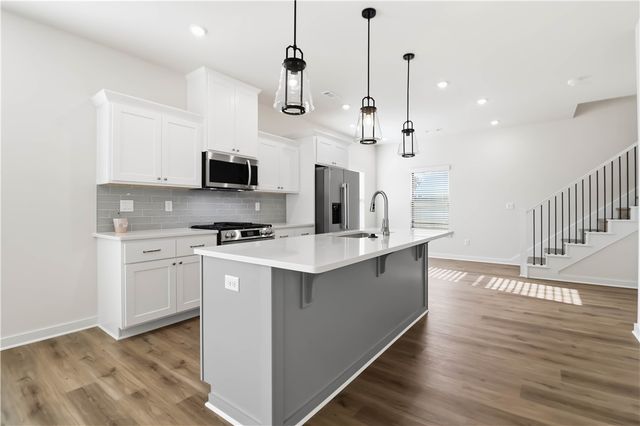 3406 SE K Street 1, Bentonville, AR 72712