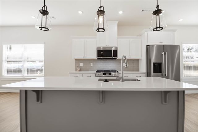 3406 SE K Street 1, Bentonville, AR 72712